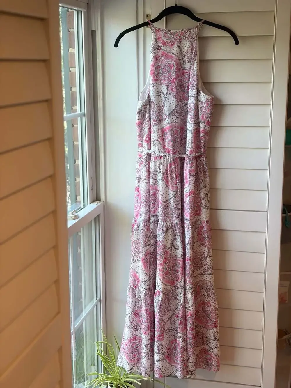 Tommy Hilfiger Women's Pink and White Floral Paisley Tiered Halter Maxi Dress